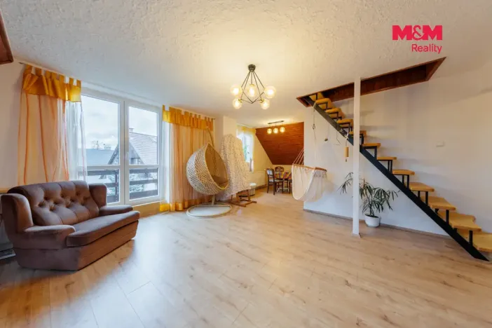 Prodej rodinného domu, Karlovy Vary - Dvory, V Lučinách, 330 m2