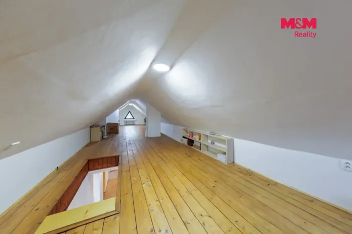 Prodej rodinného domu, Karlovy Vary - Dvory, V Lučinách, 330 m2