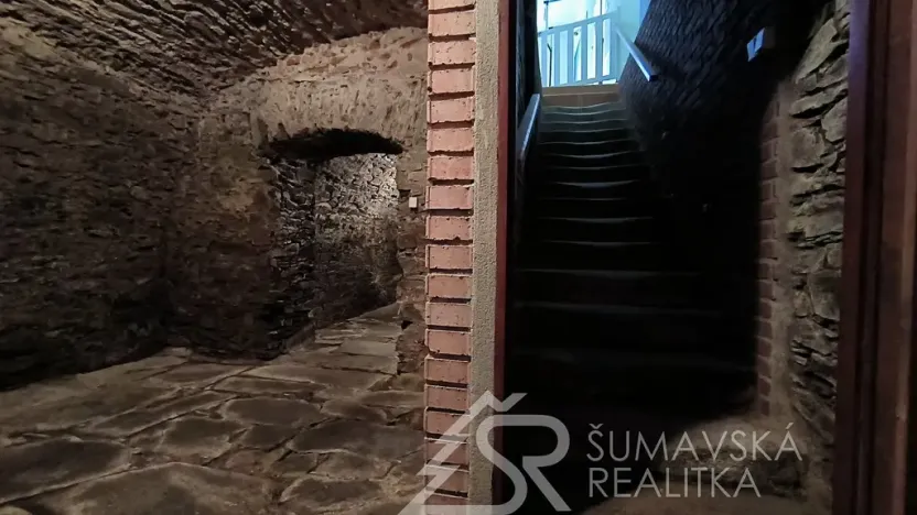 Prodej obchodního prostoru, Kašperské Hory, Náměstí, 161 m2