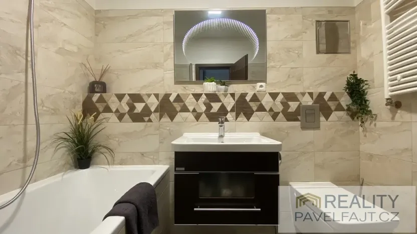 Pronájem bytu 2+kk, Praha - Michle, V dolině, 50 m2