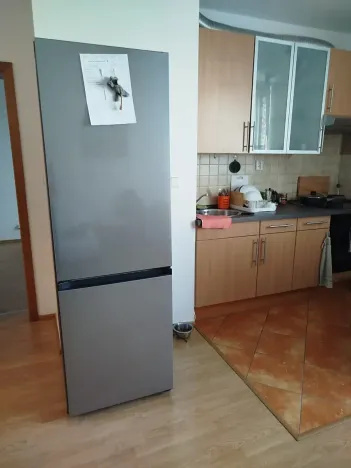 Pronájem bytu 2+kk, Praha - Záběhlice, Mattioliho, 57 m2