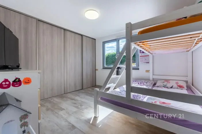 Pronájem rodinného domu, Lužice, 104 m2