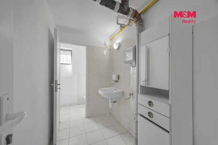 Prodej činžovního domu, Sezemice, Nejedlého, 354 m2