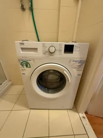 Pronájem bytu 1+kk, Praha - Libeň, U Balabenky, 30 m2