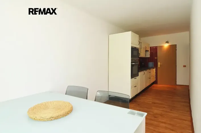 Pronájem bytu 3+1, Praha - Hlubočepy, Slivenecká, 76 m2