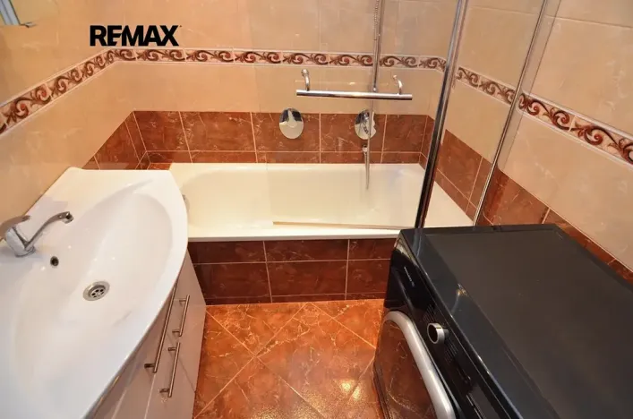 Pronájem bytu 3+1, Praha - Hlubočepy, Slivenecká, 76 m2
