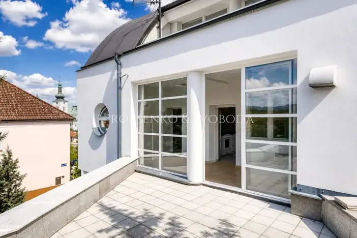 Prodej vily, Křižanov, Benešovo náměstí, 530 m2