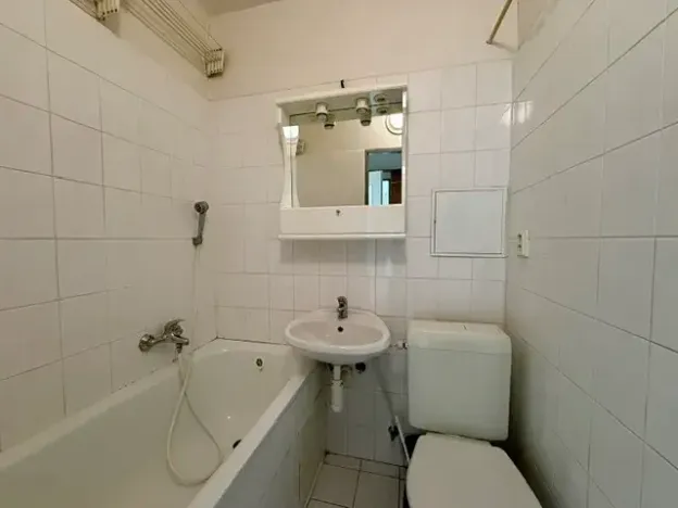 Prodej bytu 2+1, Stochov, J. A. Komenského, 43 m2