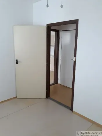 Pronájem bytu 2+kk, Tábor, nám. Přátelství, 40 m2