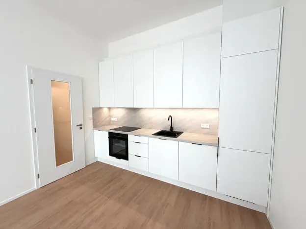 Pronájem bytu 2+kk, Brno, třída Generála Píky, 84 m2