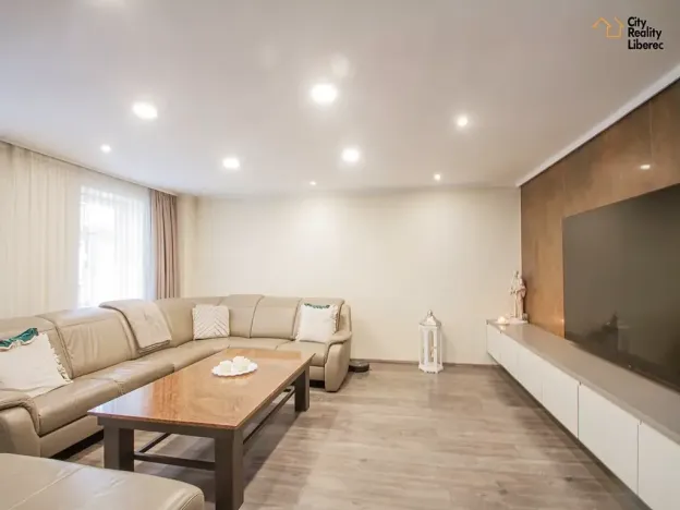 Prodej vícegeneračního domu, Žitava, Německo, Reichenberger Straße, 340 m2