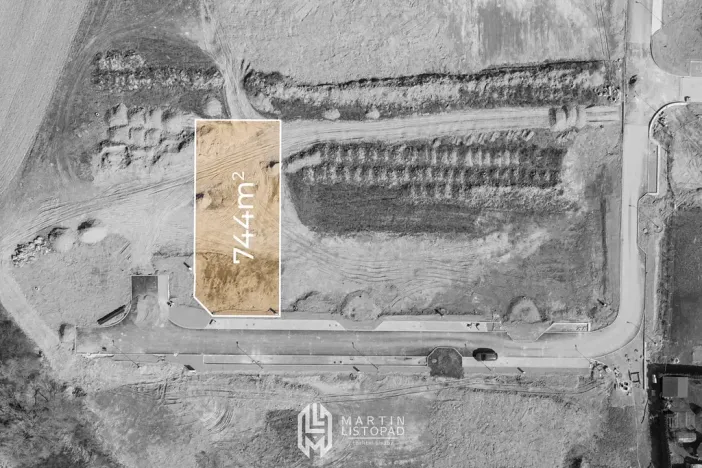 Prodej pozemku pro bydlení, Komárov, 744 m2