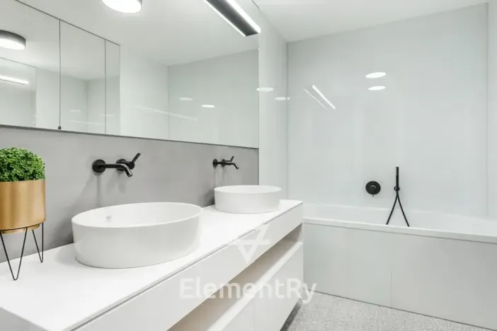 Pronájem bytu 4+kk, Praha, Sokolovská, 118 m2