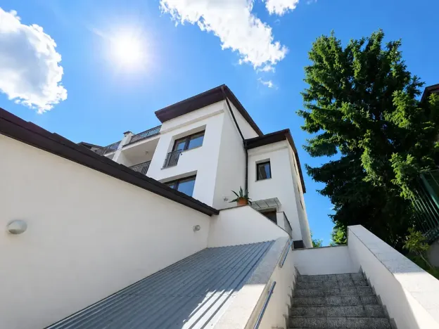 Pronájem vily, Praha - Braník, U háje, 380 m2