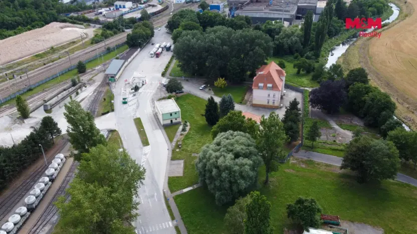 Pronájem kanceláře, Králův Dvůr, V Lukách, 200 m2