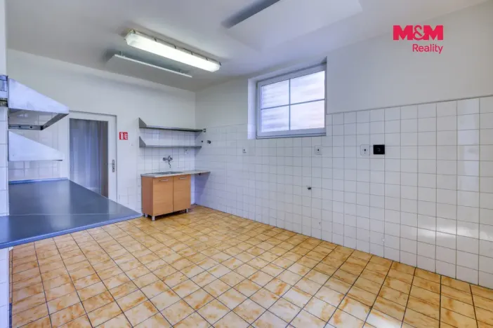 Pronájem obchodního prostoru, Klatovy - Klatovy IV, Studentská, 30 m2