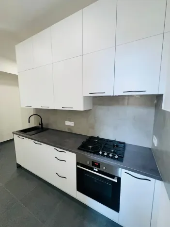 Pronájem bytu 3+1, Praha - Holešovice, Kostelní, 75 m2
