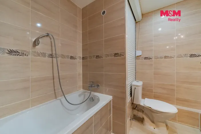 Pronájem bytu 1+kk, Loket, Sportovní, 40 m2