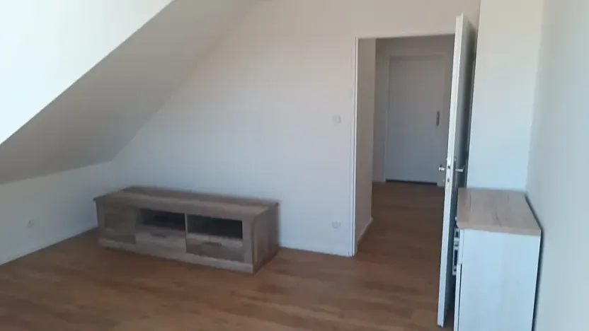 Pronájem bytu 3+kk, Praha - Kobylisy, Klíčanská, 93 m2