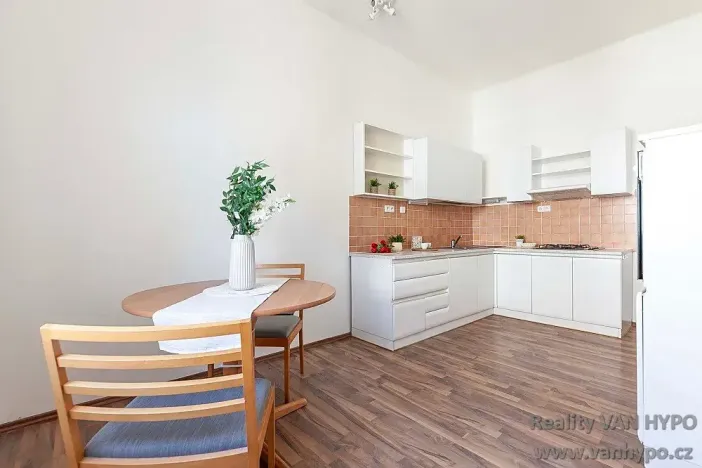 Prodej bytu 2+kk, Praha - Vokovice, Krátký lán, 42 m2