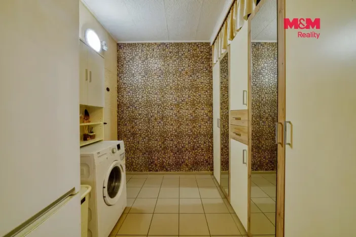 Prodej bytu 1+1, Třemošná, Sídliště, 40 m2