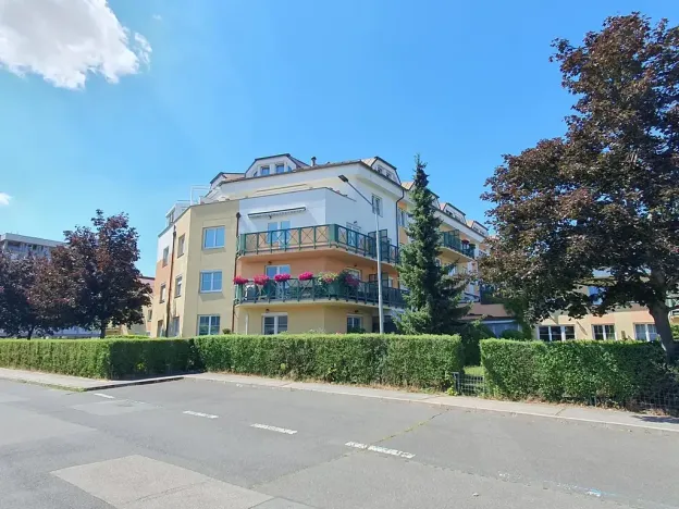 Pronájem bytu 3+1, Praha - Libeň, Společná, 80 m2