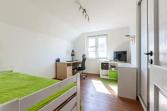 Prodej rodinného domu, Milovice, Zahradní, 95 m2