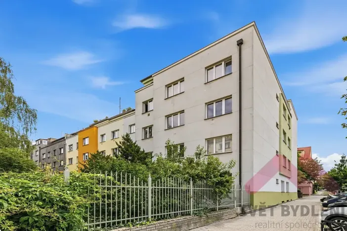 Pronájem bytu 1+kk, Praha - Žižkov, Biskupcova, 25 m2
