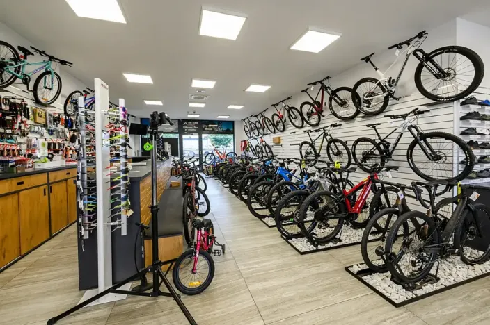Pronájem obchodního prostoru, Plzeň, 132 m2