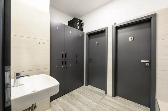 Pronájem obchodního prostoru, Plzeň, 132 m2