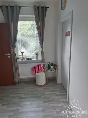 Pronájem obchodního prostoru, Čáslav, Formíkova, 20 m2