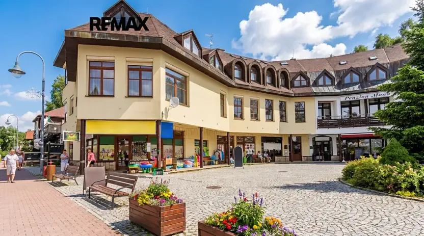 Prodej obchodního prostoru, Harrachov, 283 m2