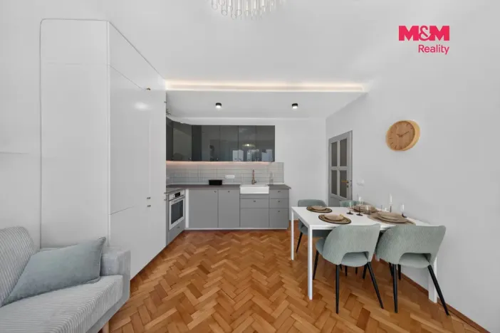 Prodej bytu 3+kk, Praha, Skloněná, 55 m2