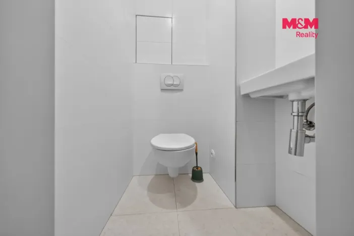 Prodej bytu 3+kk, Praha, Skloněná, 55 m2