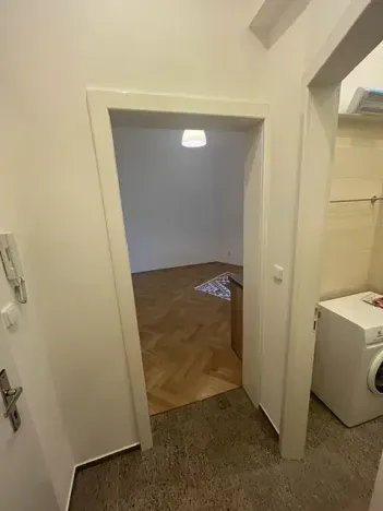 Pronájem bytu 1+kk, Praha - Vinohrady, Budečská, 22 m2