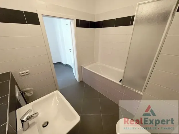 Pronájem bytu 2+kk, Praha - Dolní Měcholupy, Kardausova, 56 m2