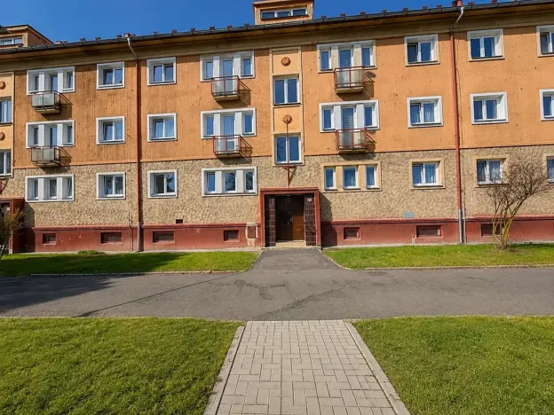 Prodej bytu 3+kk, Ostrov, Kollárova, 73 m2