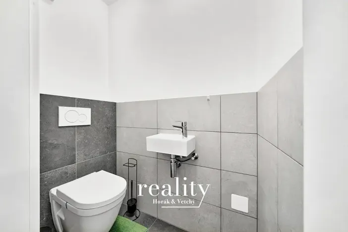 Pronájem bytu 3+kk, Znojmo, Hrušňová, 80 m2