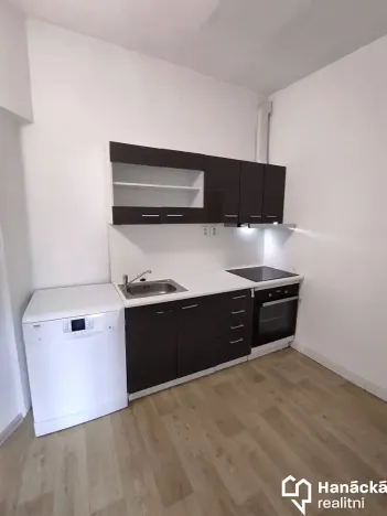 Pronájem bytu 2+1, Šternberk, Jaroslavova, 50 m2