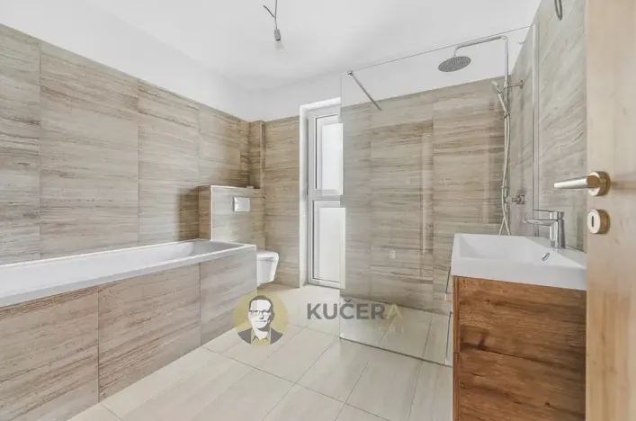 Prodej bytu 5+kk, Nemyslovice, 145 m2