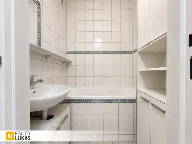Prodej bytu 2+1, Ostrava, Sokolovská, 53 m2