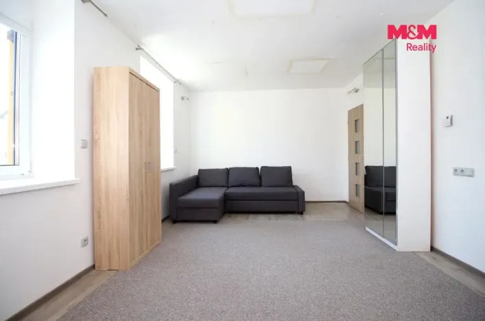 Pronájem bytu 2+kk, Opatovice nad Labem, Hradecká, 67 m2