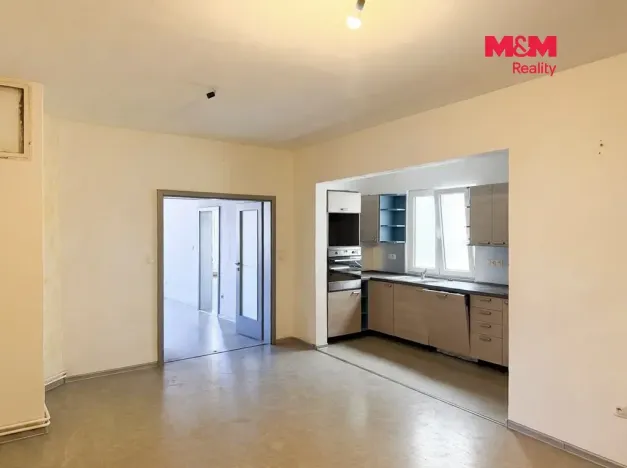 Pronájem bytu 3+1, Litomyšl - Litomyšl-Město, Smetanovo náměstí, 98 m2