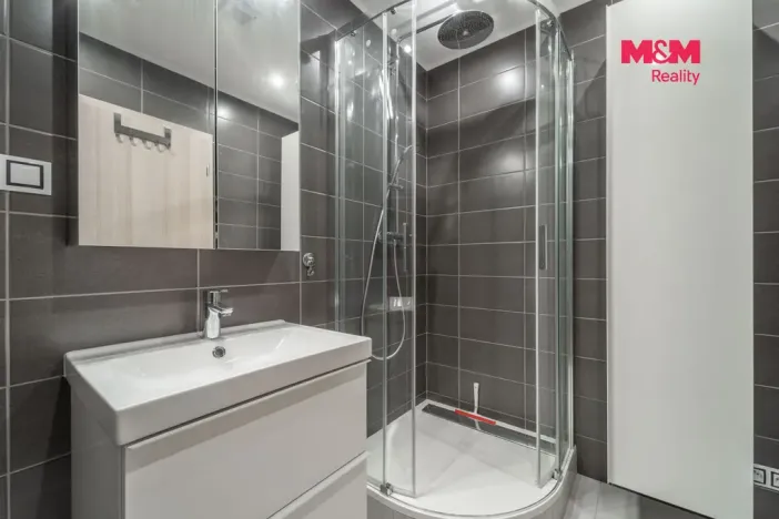 Prodej bytu 4+1, Praha - Černý Most, Bojčenkova, 104 m2
