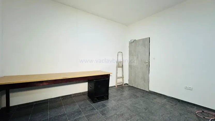 Pronájem obchodního prostoru, Česká Třebová, U Teplárny, 235 m2