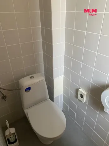Pronájem obchodního prostoru, Mariánské Lázně, Husova, 100 m2