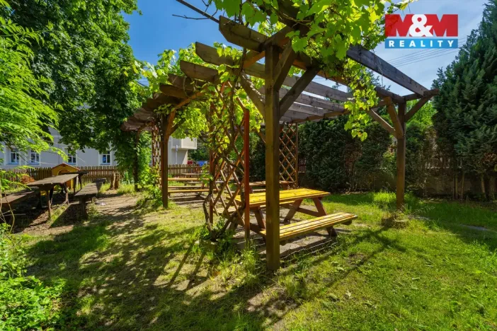 Prodej restaurace, Velké Březno - Valtířov, 350 m2