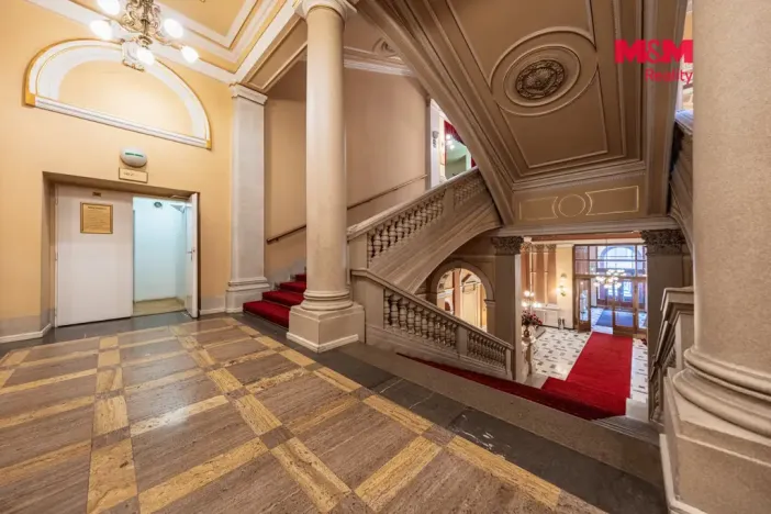 Pronájem kanceláře, Praha - Vinohrady, náměstí Míru, 92 m2
