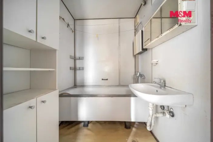 Prodej bytu 3+1, Domažlice, Ladova, 76 m2