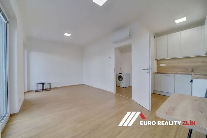 Pronájem bytu 1+kk, Přerov, Čechova, 28 m2